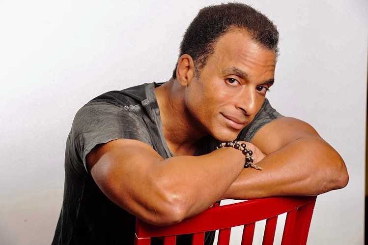 Jon Secada