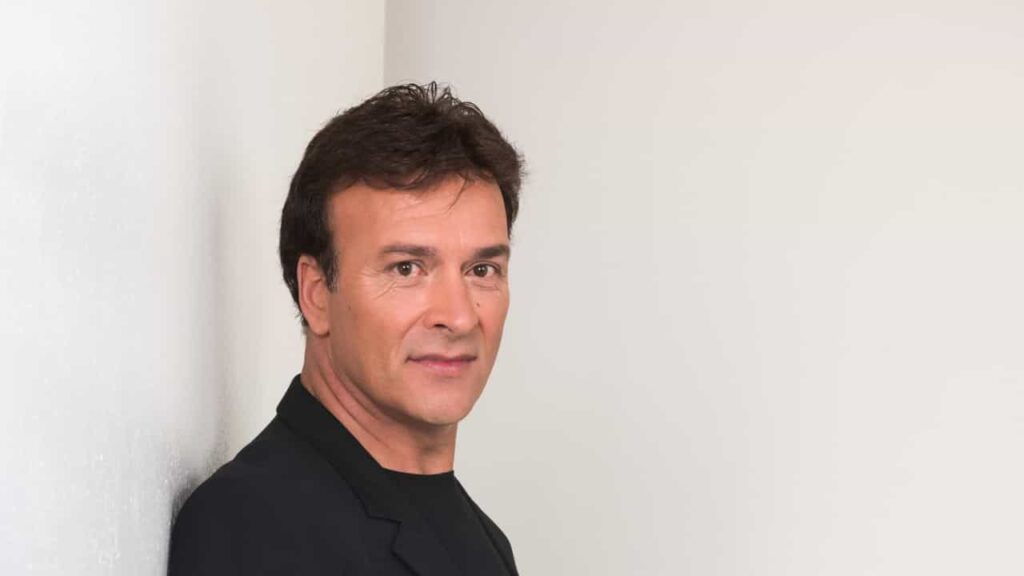 Tony Carreira